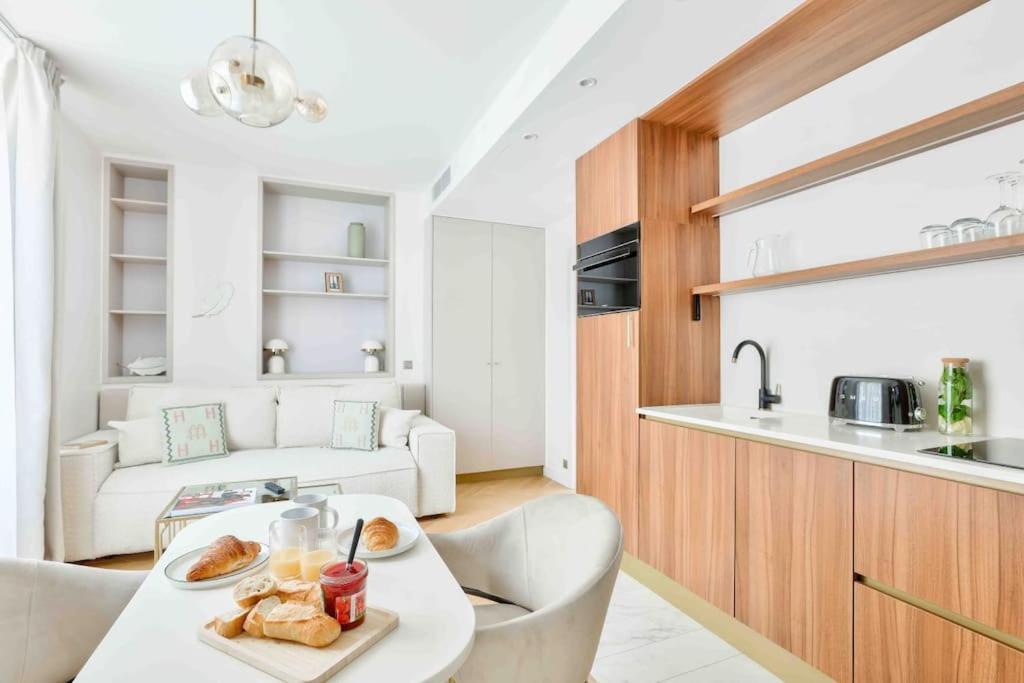 Romantic Getaway - Le Marais - With Ac Appartement
